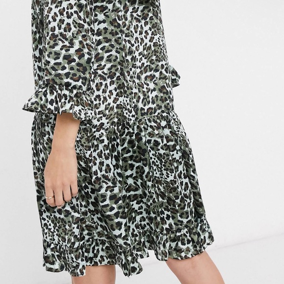 YAS Animal Print Smock Dress - Picture 2 of 3